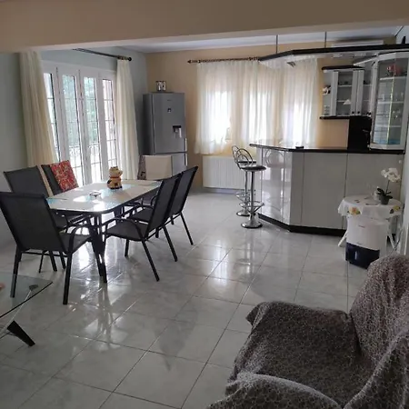 Bella Vista Apartamento Gialtra